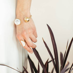 Wearable art and wedding jewelry for the modern minimalist.