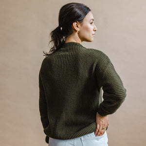 Sustainable fashion sweaters. Crafted in Nepal by Dinadi for Mulxiplyl.