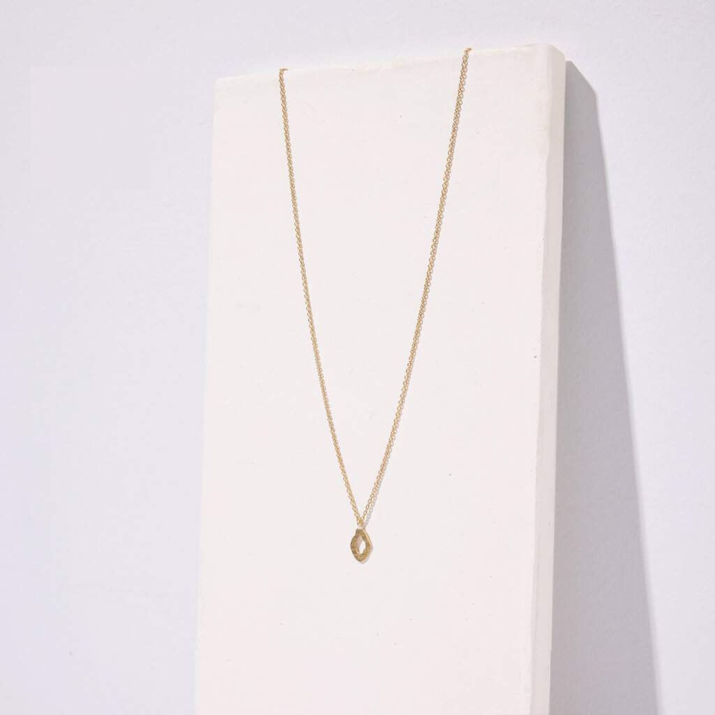 Minimal layering necklace in hammered brass by mulxiply