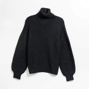 Ethically crafted sweaters by Dinadi for Mulxiply