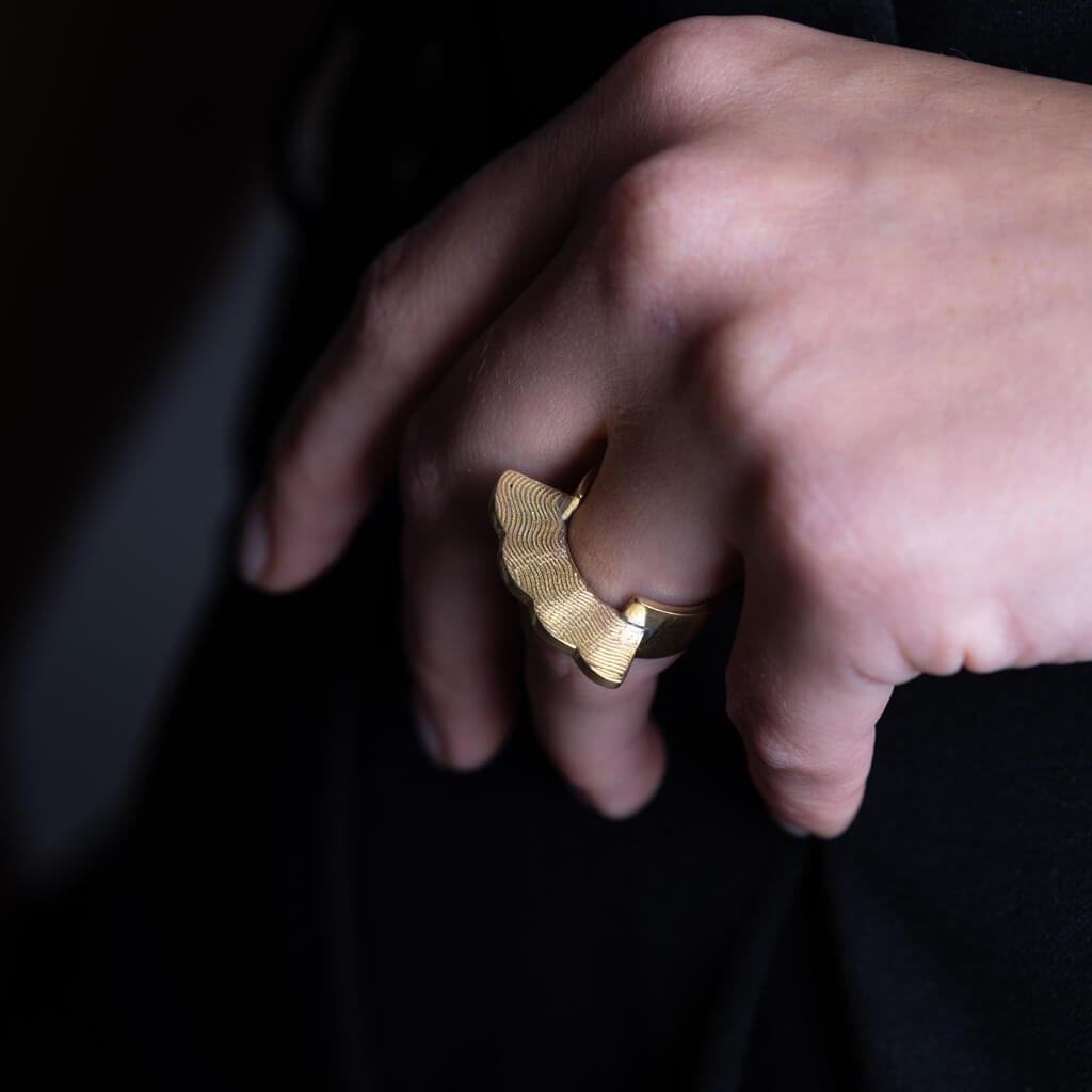 Fan Statement Ring by Mulxiply