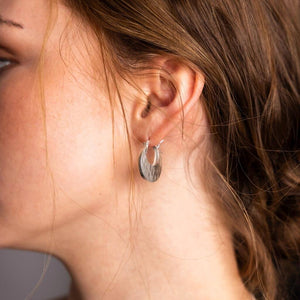 The perfect everyday earring. Ethically crafted by Mulxiply.