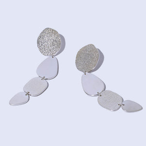 The best sustainable fashion brands. Mulxiply jewelry. Ethically crafted in Nepal.