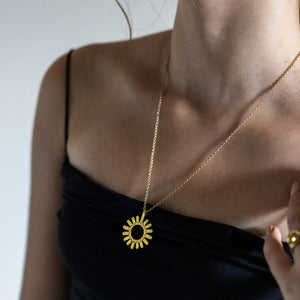 Ray Pendant Necklace by Mulxiply