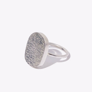 Simple, modern stone shaped ring in silver by mulxiply