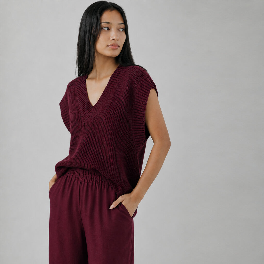 V-Neck Sweater Vest - Wine