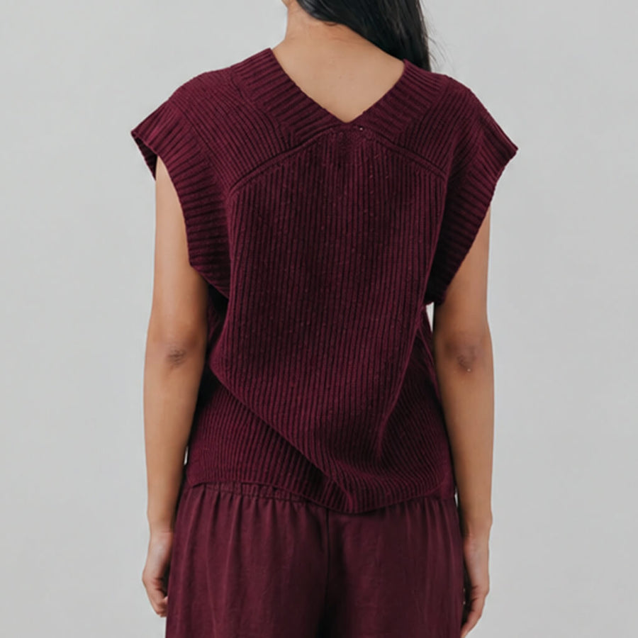 V-Neck Sweater Vest - Wine