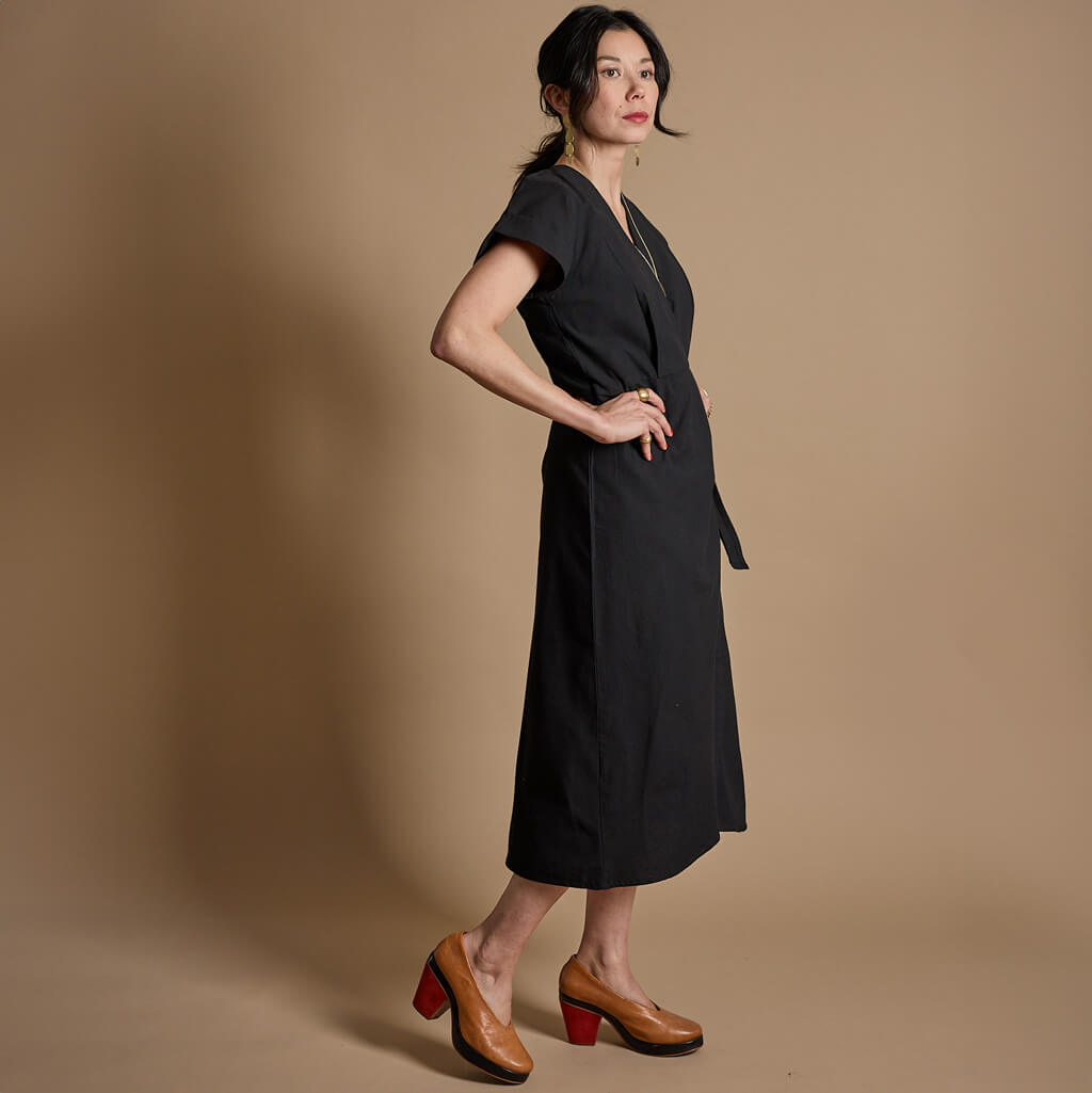 Wrap Dress in black by Mulxiply
