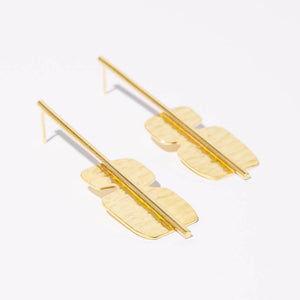 Sustainable made brass earrings by Mulxiply.