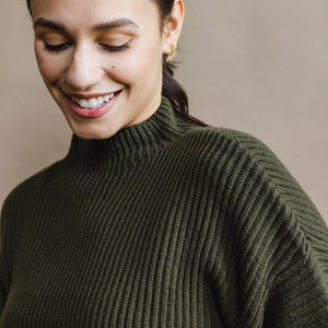 Cozy sweater in olive green by Dinadi for Mulxiply.