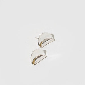 Minimalist, modern jewelry by MULXIPLY made by fairtrade artists.