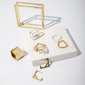 Modern linear shaped rings by Mulxiply