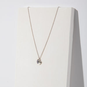 Dainty silver necklace by Mulxiply.