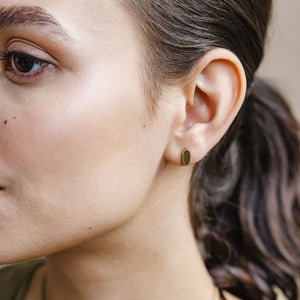 The perfect minimal everyday earring by Mulxiply.