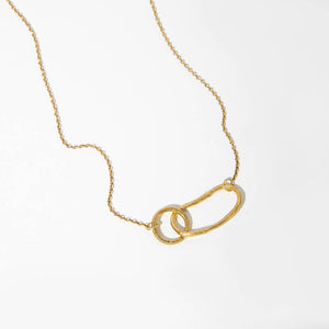 Graphic meets organic in this simple necklace style.