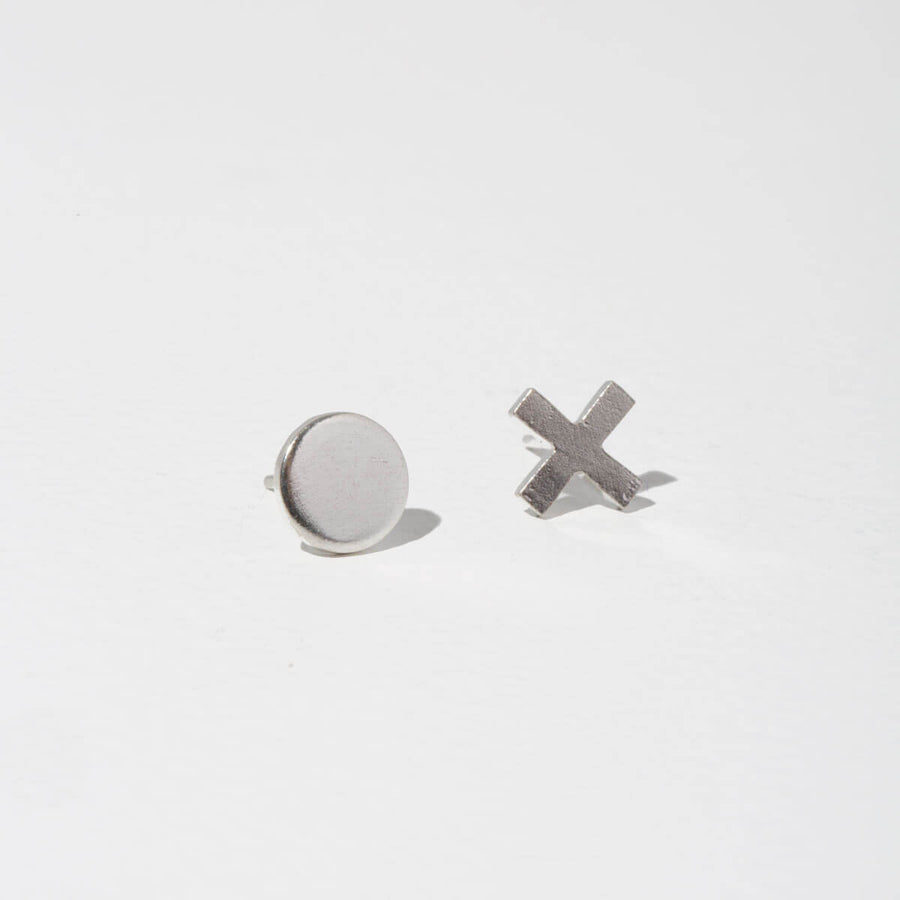 XO Stud Earrings - Sterling Silver