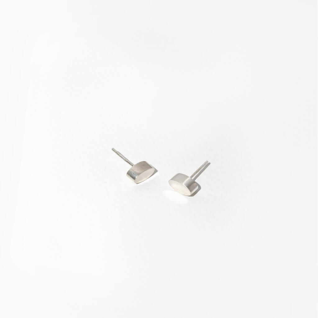 MULXIPLY Pebble Stud Earrings - Sterling Silver