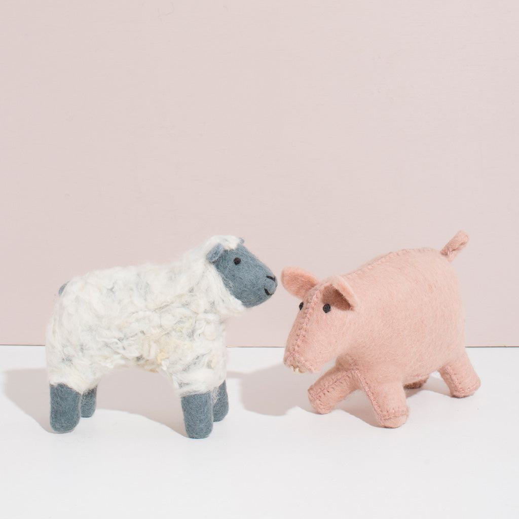 Hanju's wool baby pig/koala DIY wool felt kit (teaching video) - Shop hanju  Knitting, Embroidery, Felted Wool & Sewing - Pinkoi